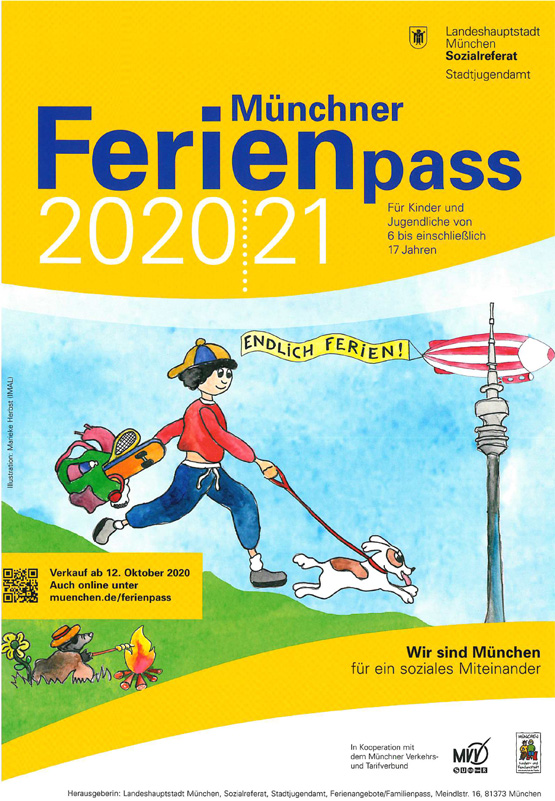Titelbild Flyer Münchner Ferienpass mit einem Kind und Hund, die über eine Wiese am Olympiastadion laufen.